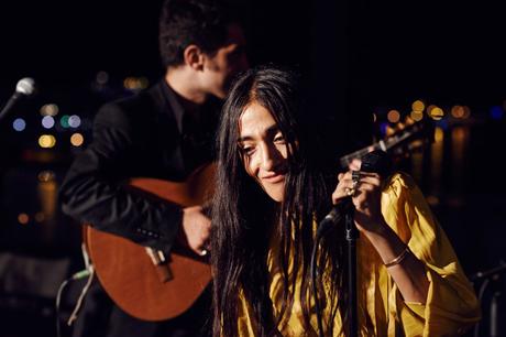 Report photo: Hindi Zahra live à la Villa UGC à Cannes