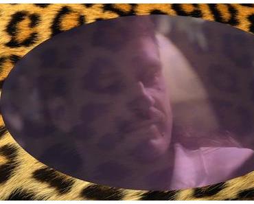 Le buffet : Gab Paquet sur sa carpette léopard
