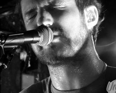 FRANK TURNER ET SON PUBLIC SONT SUR UN BATEAU