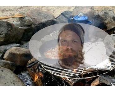 Le buffet : Dany Placard dans sa bouffe de camping