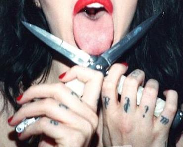 ROCKISDEAD – DOROTHY