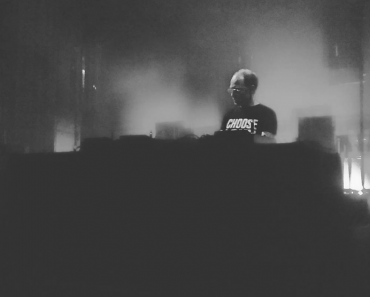 Daphni sort l’artillerie funk – MUTEK J2