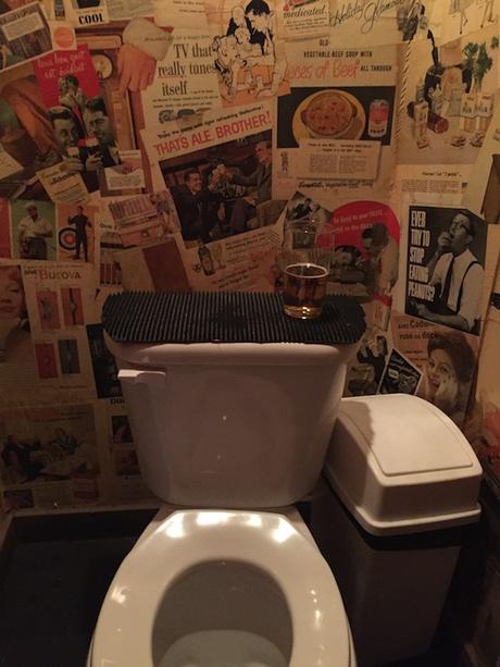 Les toilettes/Photo: Élise Jetté