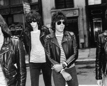 JOHN LYDON & LES SEX PISTOLS : PROLÉTAIRES EN HAUTE COUTURE
